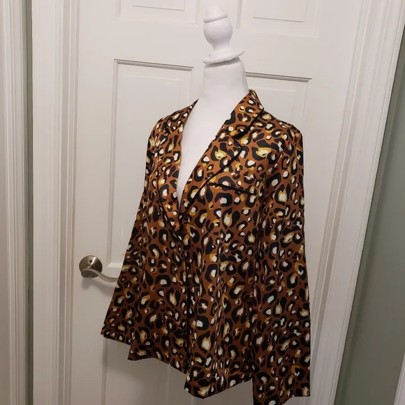 NWT Express X Lady Gang Cheetah Print Satin Feel Pajama Top Size Medium - Picture 6 of 8